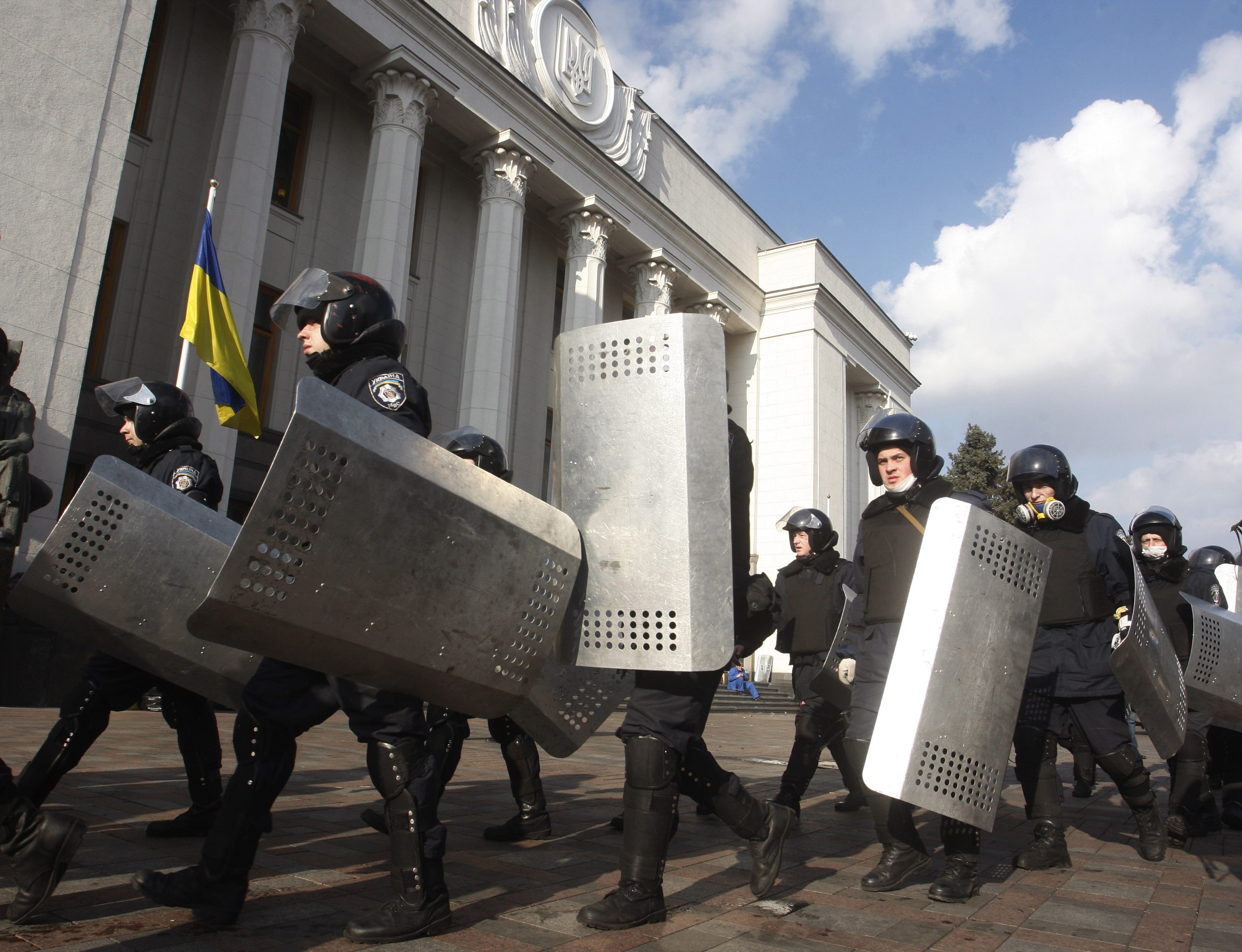 Организиран от Чечетов вот в Радата радикализира протестите на Майдана