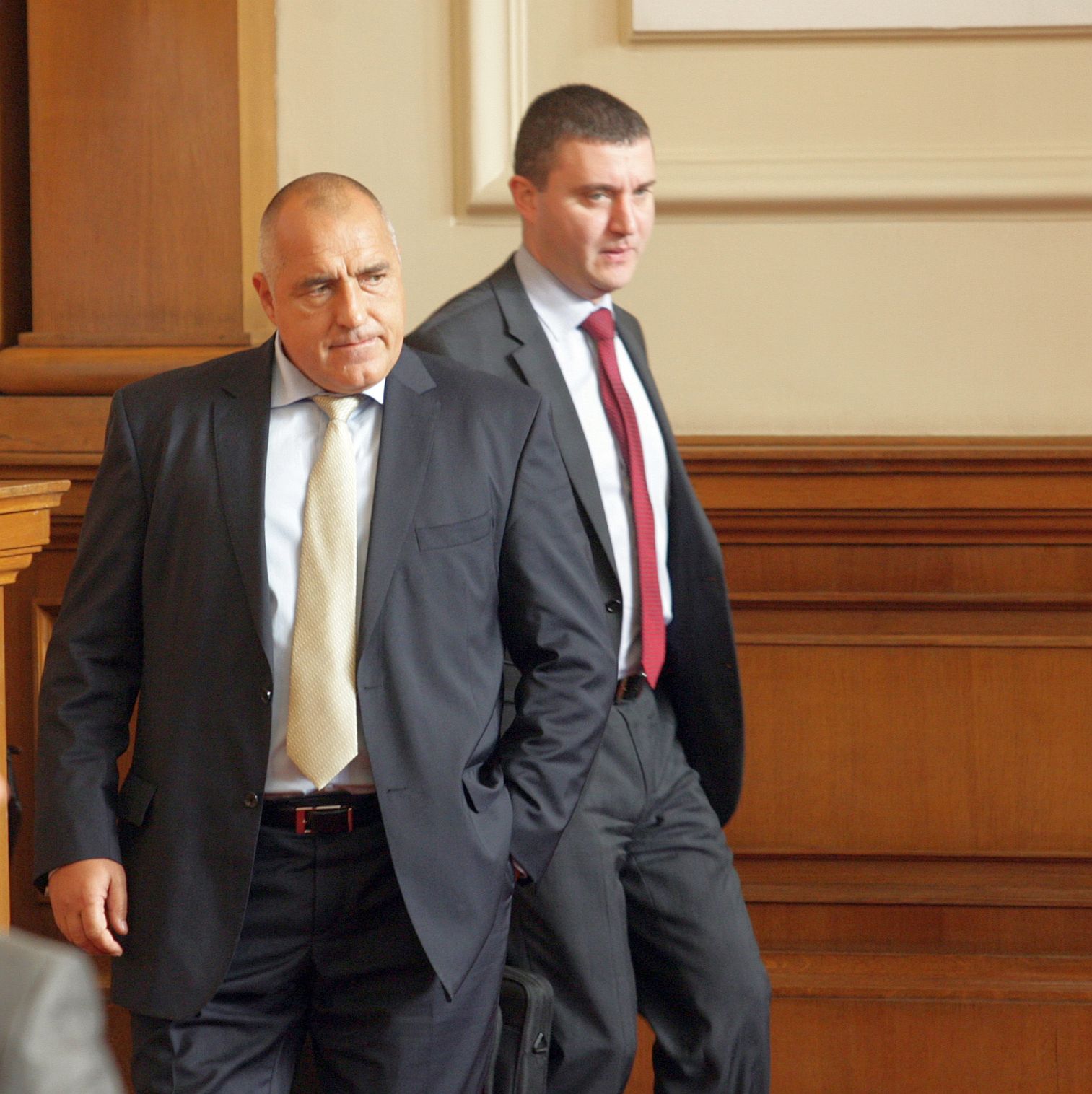 Борисов съди Бареков за обида, нарекъл го ”тъп”