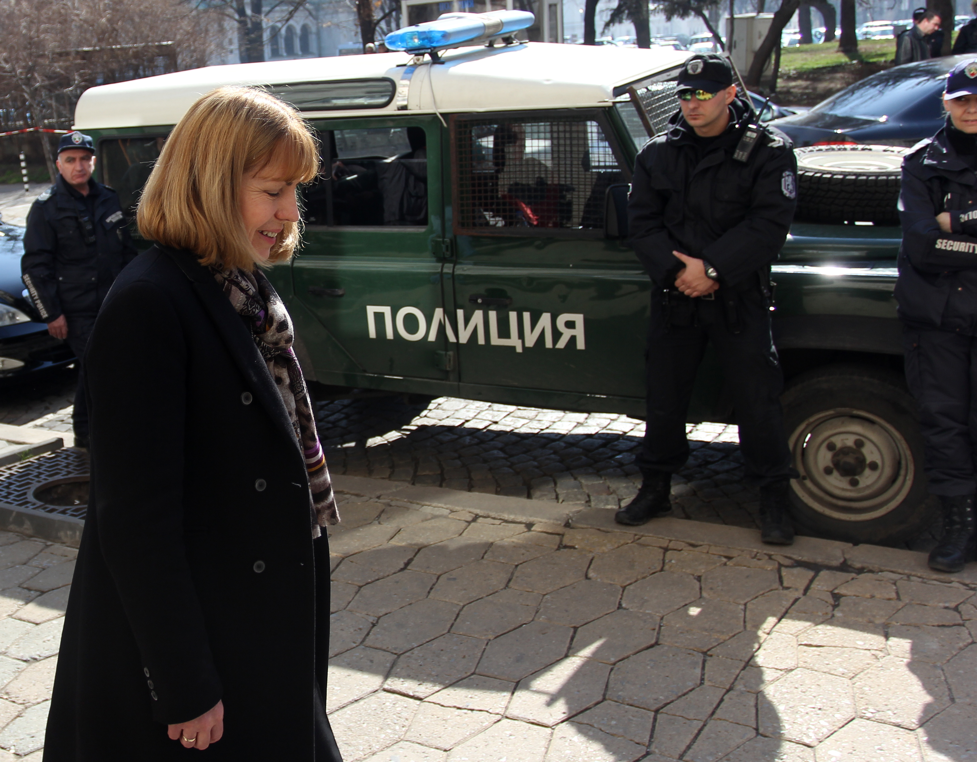 Прокурори влязоха в Столична община (снимки)