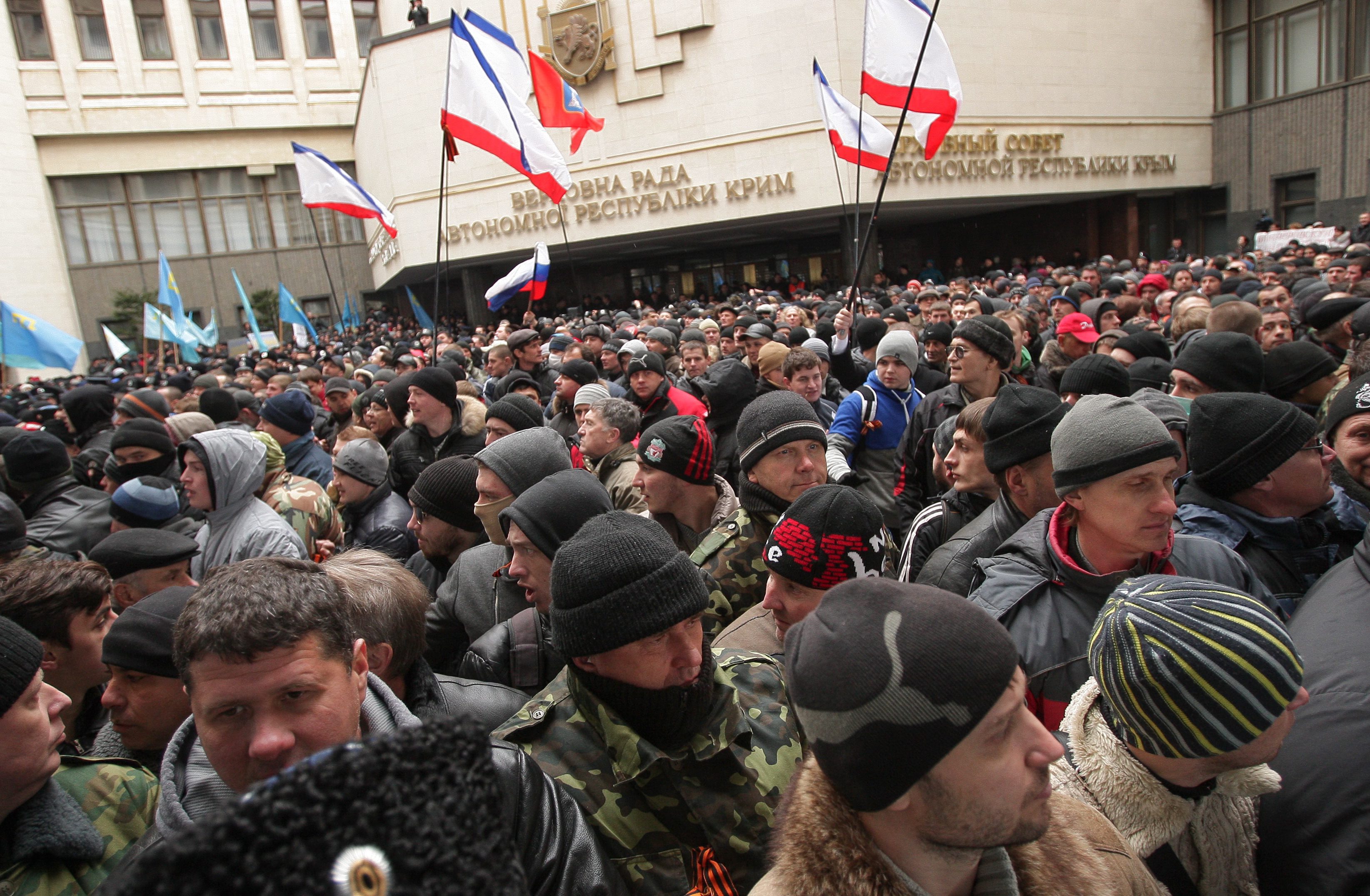 Протести и сблъсъци в Крим