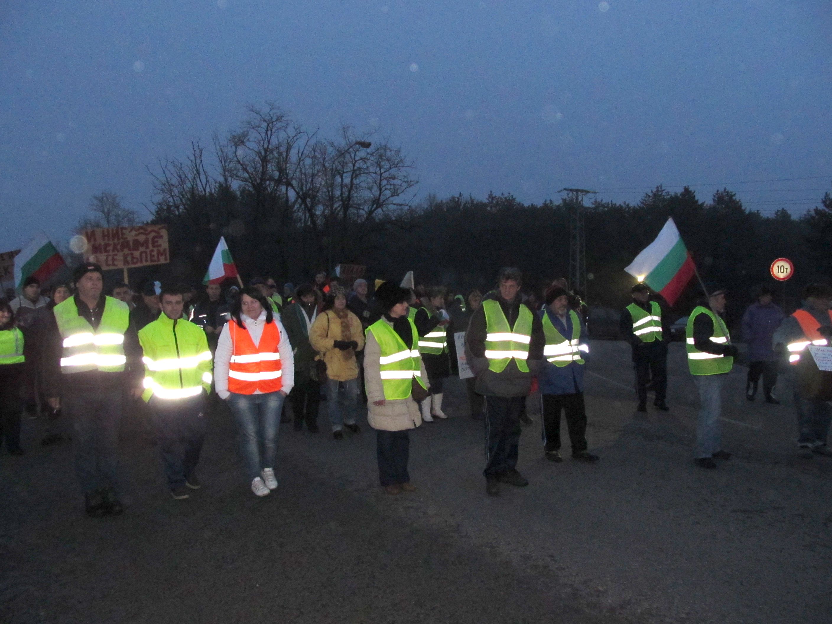 Блокадата на пътя Русе-София вече е вечерна