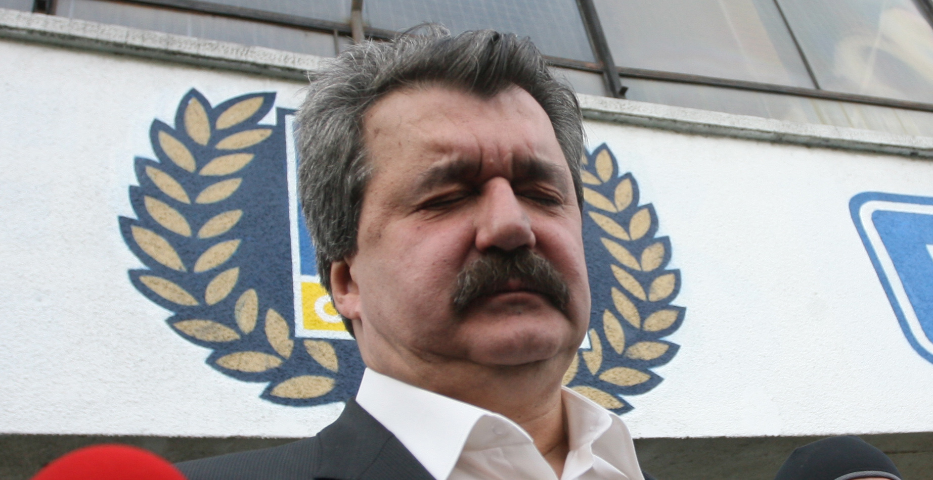 Собственикът на ”Левски” Тодор Батков вече е в България