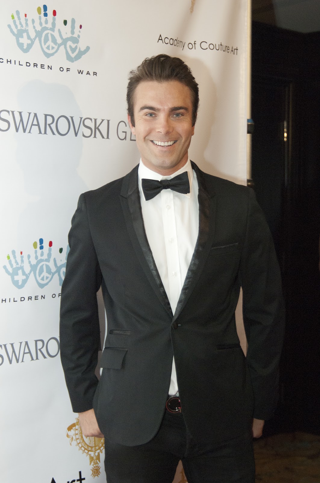 Холивудската звезда Антон Касабов идва за ”Dancing Stars”