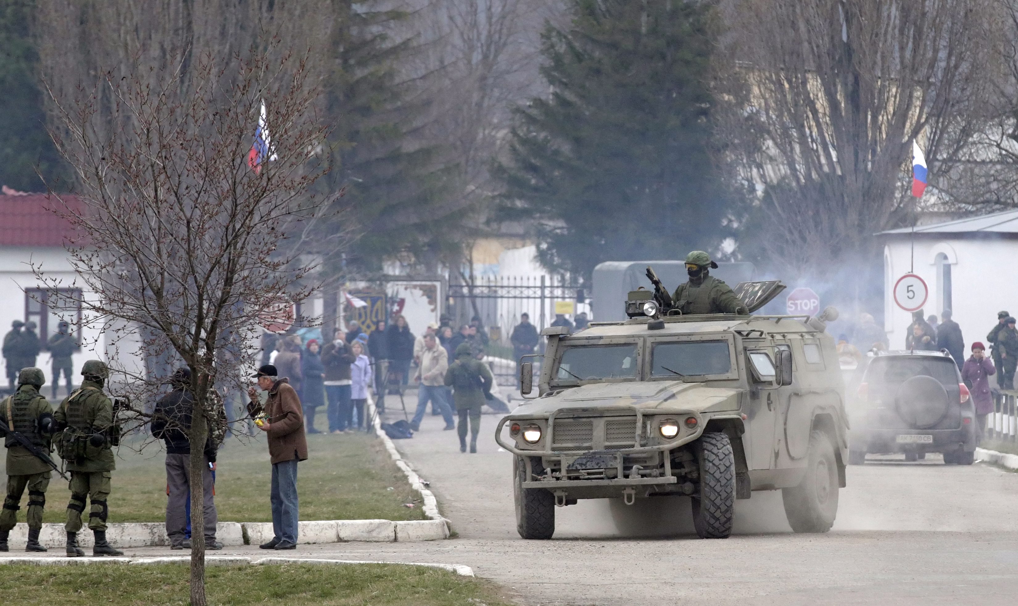 Руски военни се разполагат в Крим