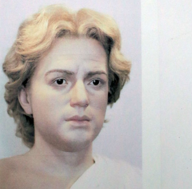 Восъчен Александър Велики ще се извиси в Скопие (снимки)