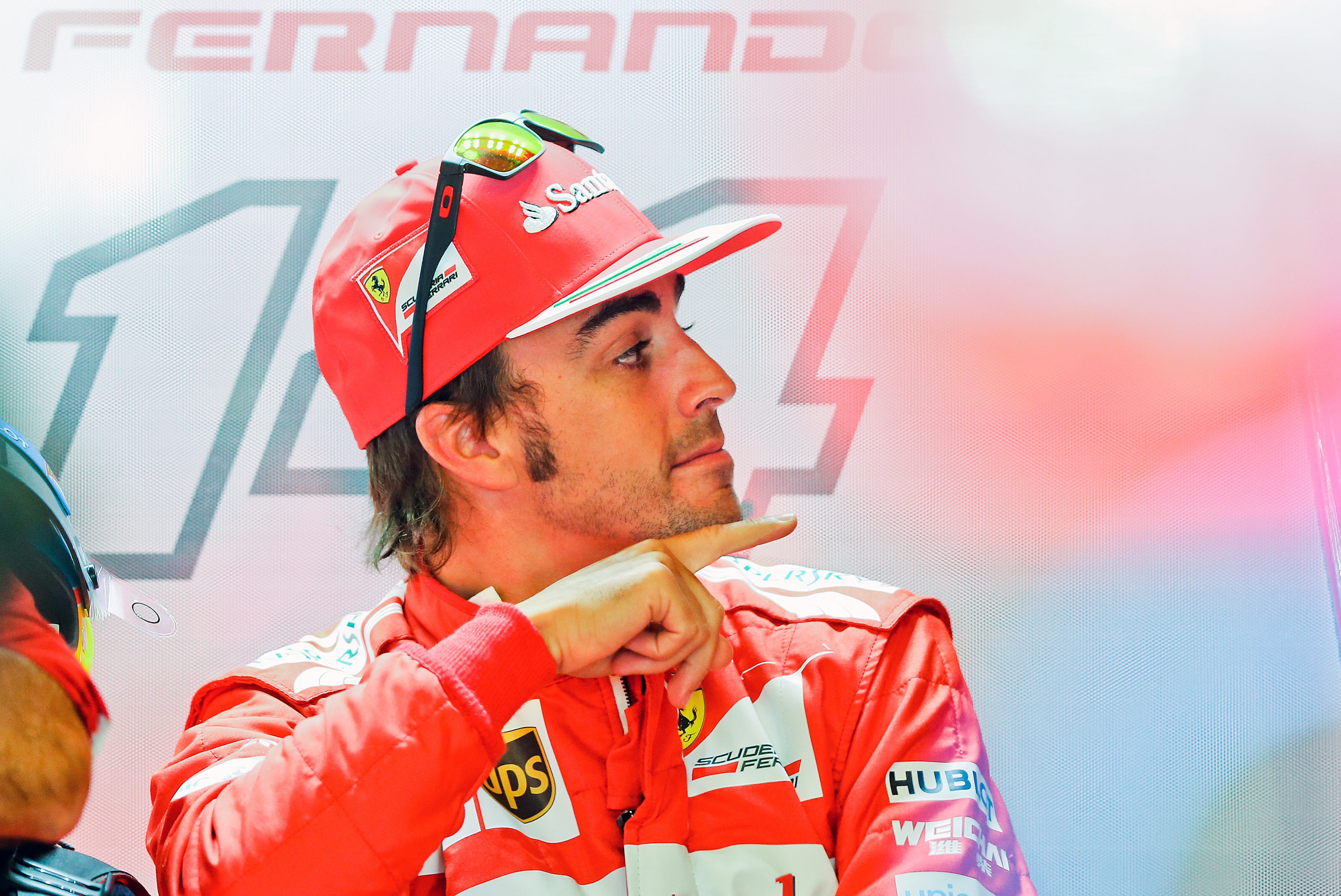 Алонсо предвижда трудна година за ”Ферари”
