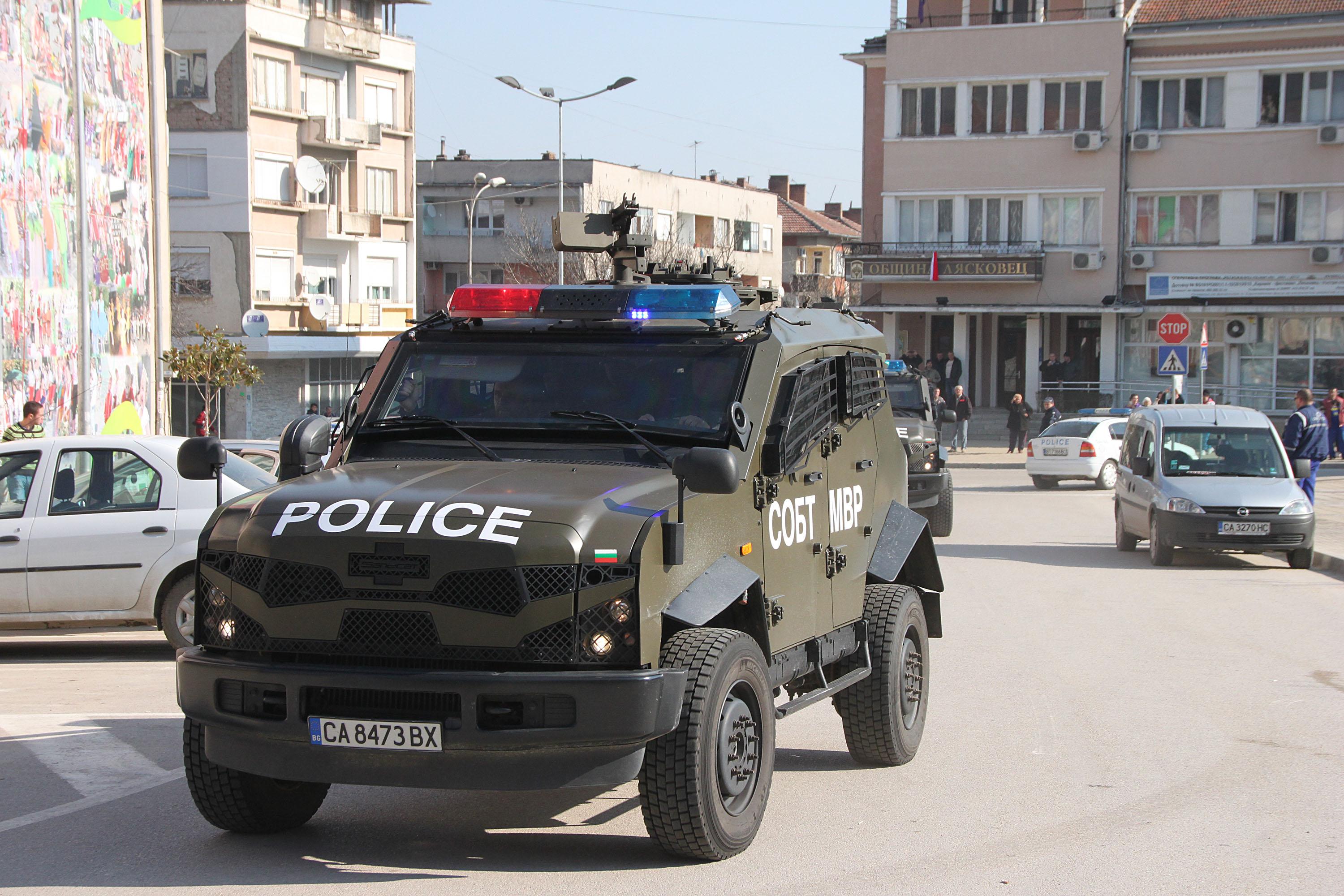 Автомобили на Специализирания отряд с борба с тероризма (СОБТ)