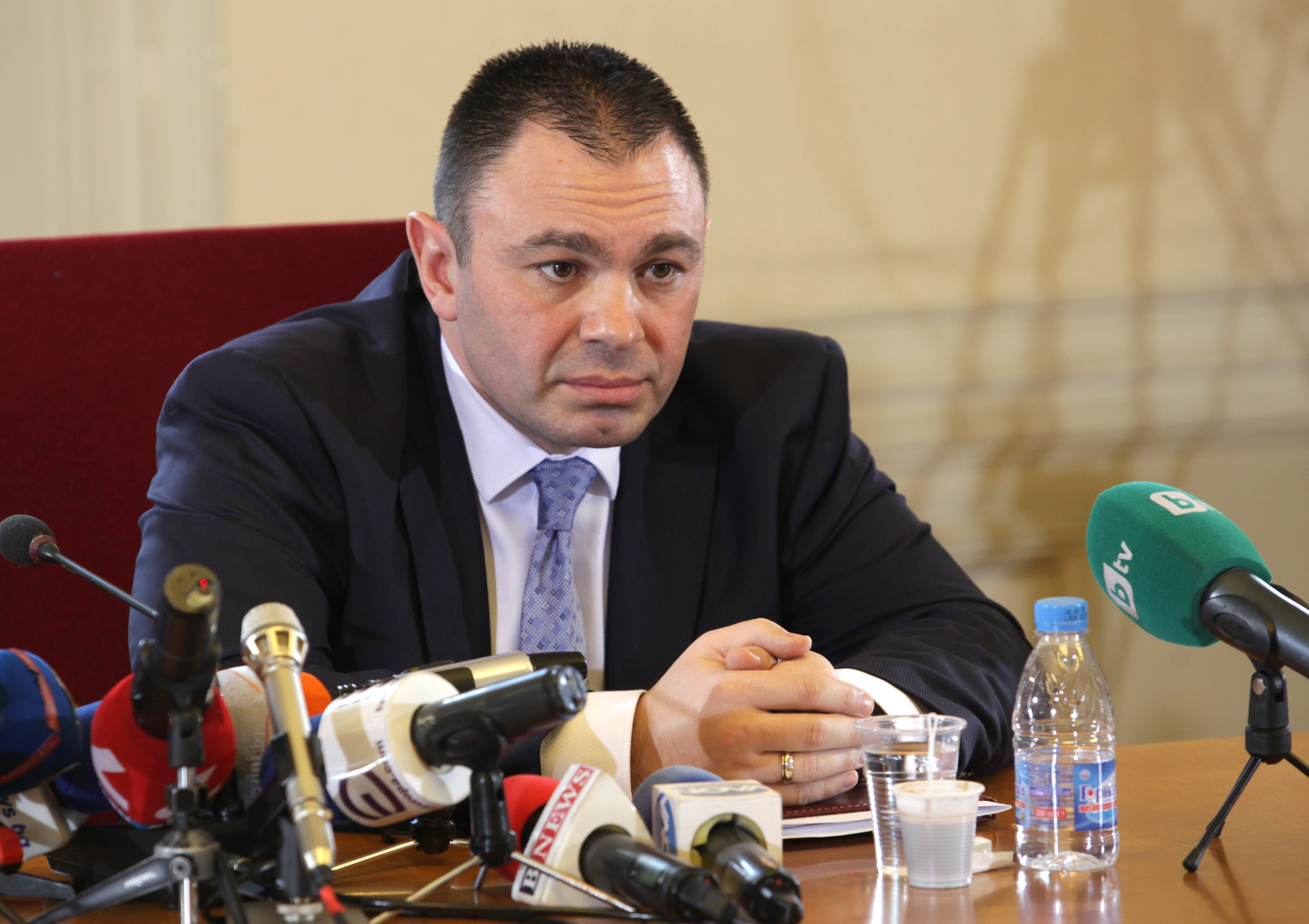 Светлозар Лазаров: Шефът на охранителна фирма, който за една нощ се превърна в главен секретар на МВР, да си гледа политиката