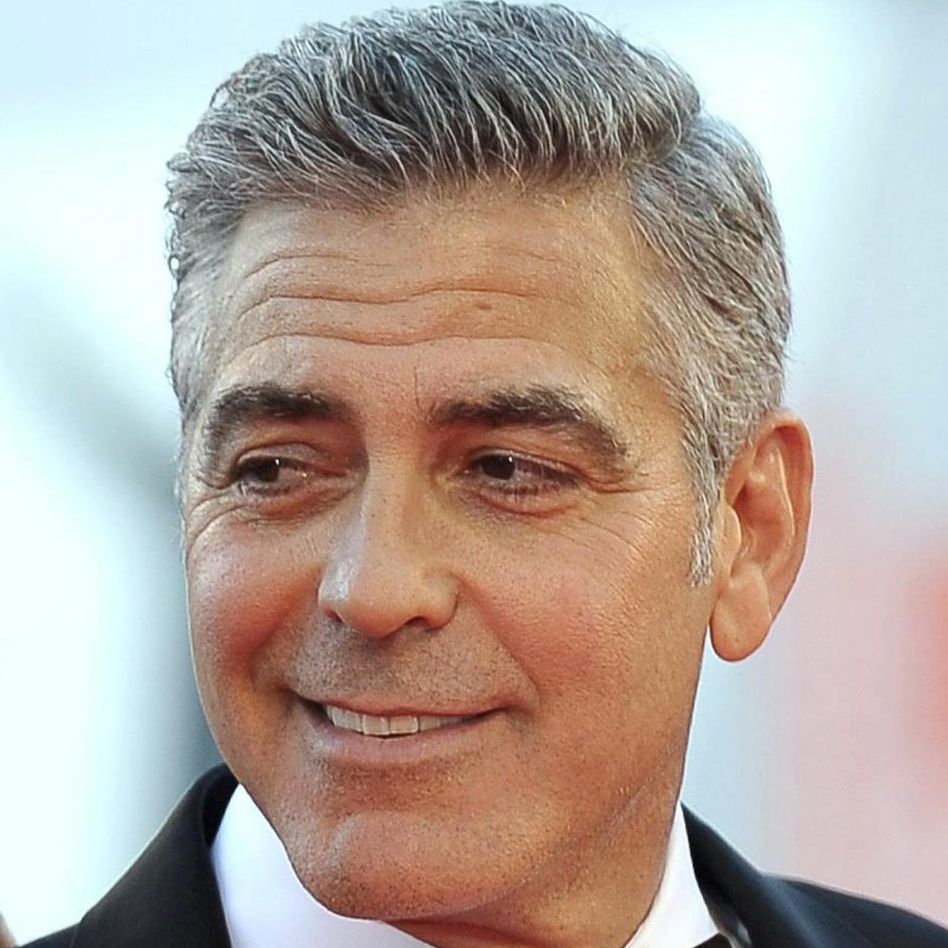 Клуни вдигна годежно парти пред слисани майки