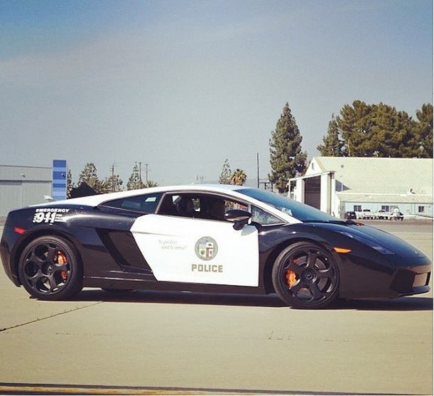 Полицията в Лос Анджелис се сдоби с Lamborghini
