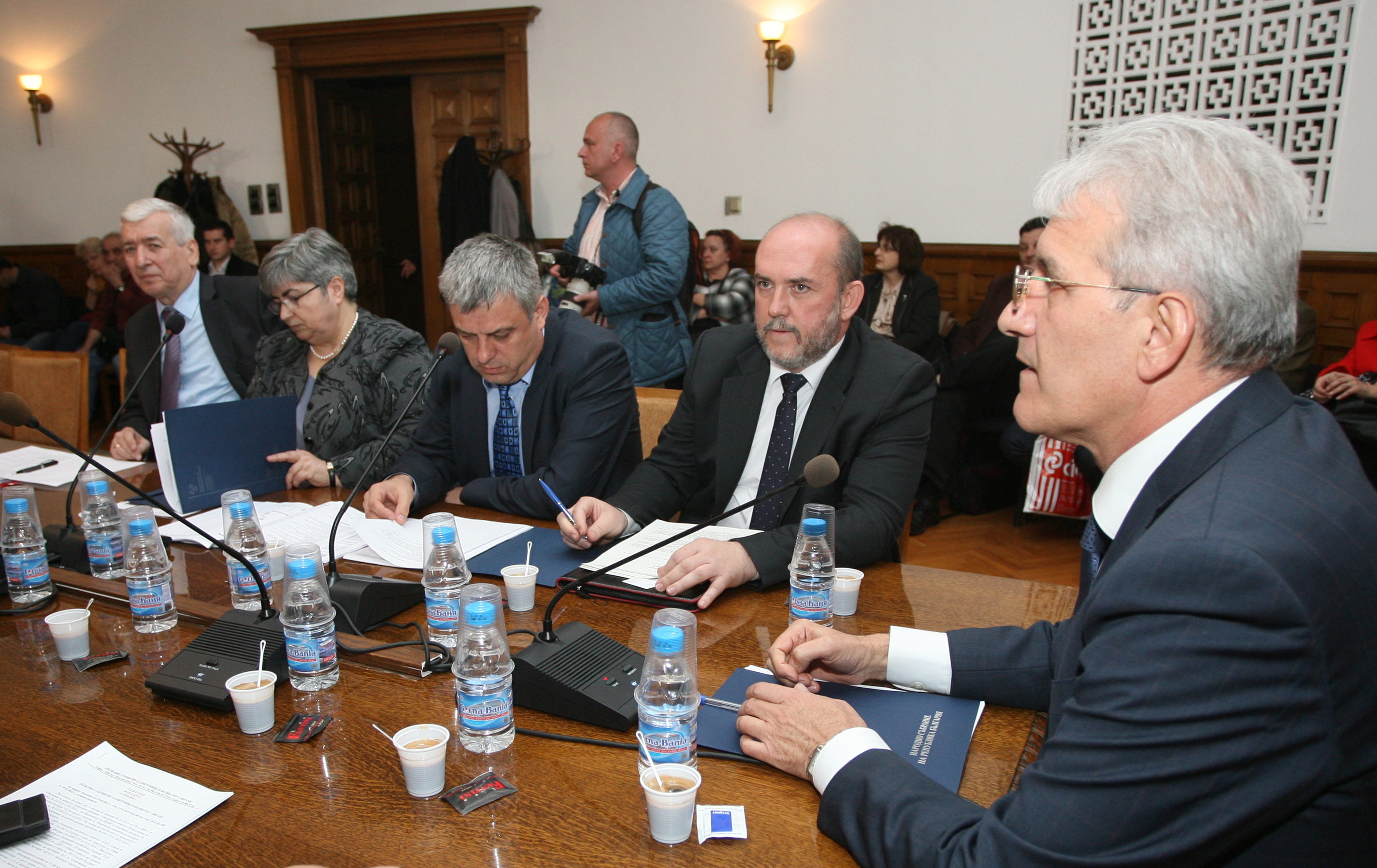 Комисията по енергетика изслуша представителите на ЕРП-атата