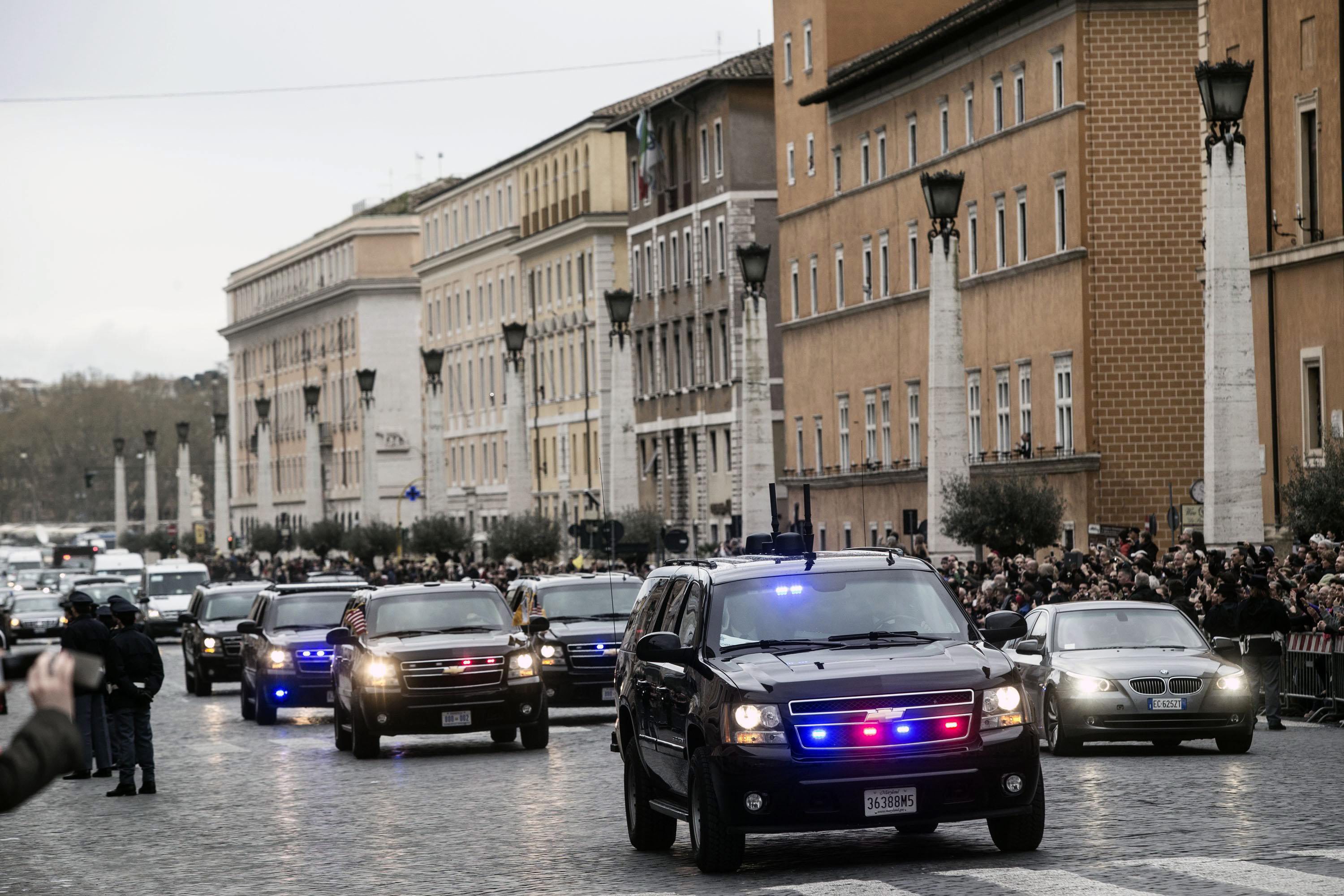 Обама е деветият американски президент, който е на официална визита в Светия престол