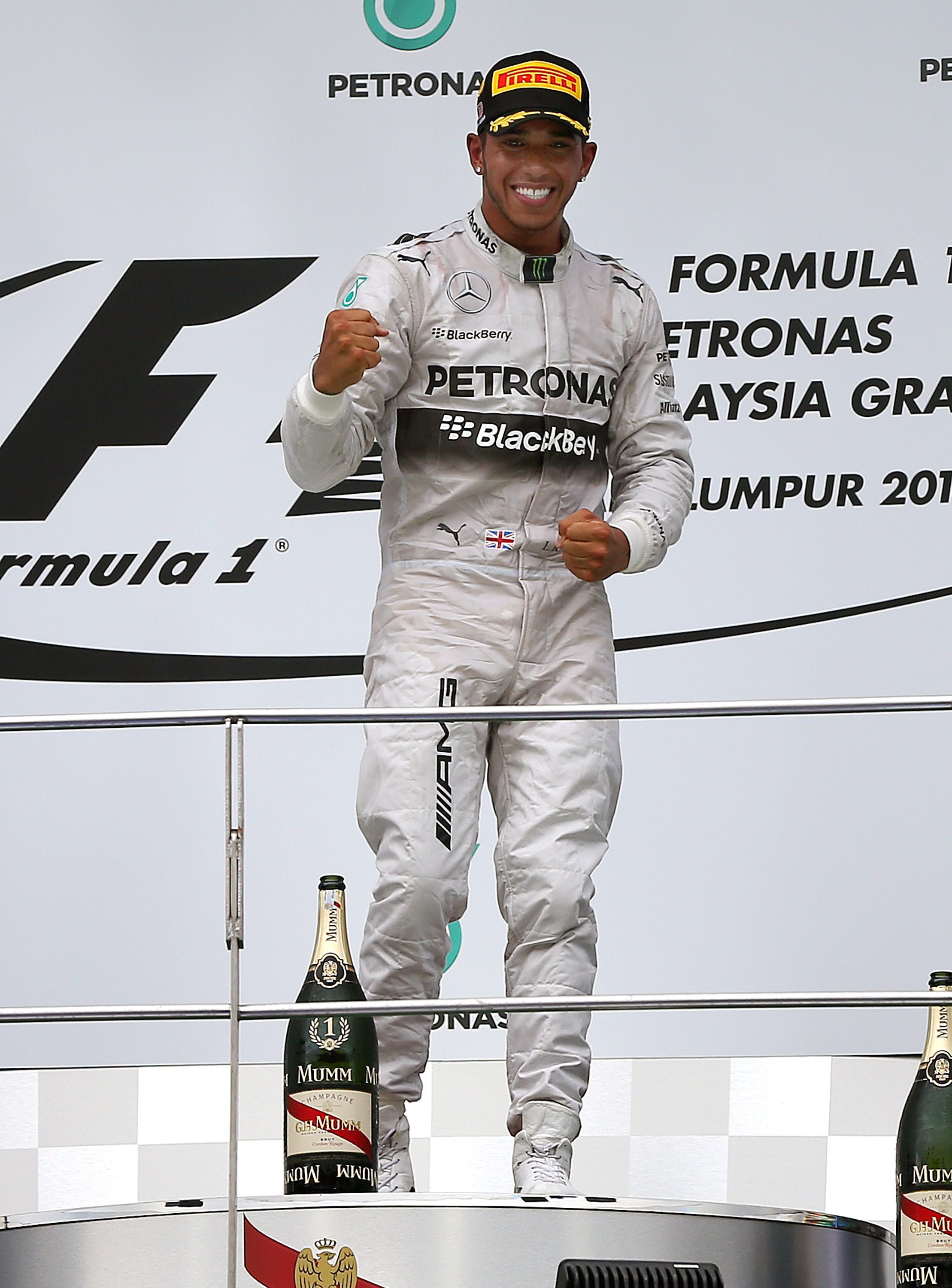 Люис Хамилтън спечели Гран При на Малайзия