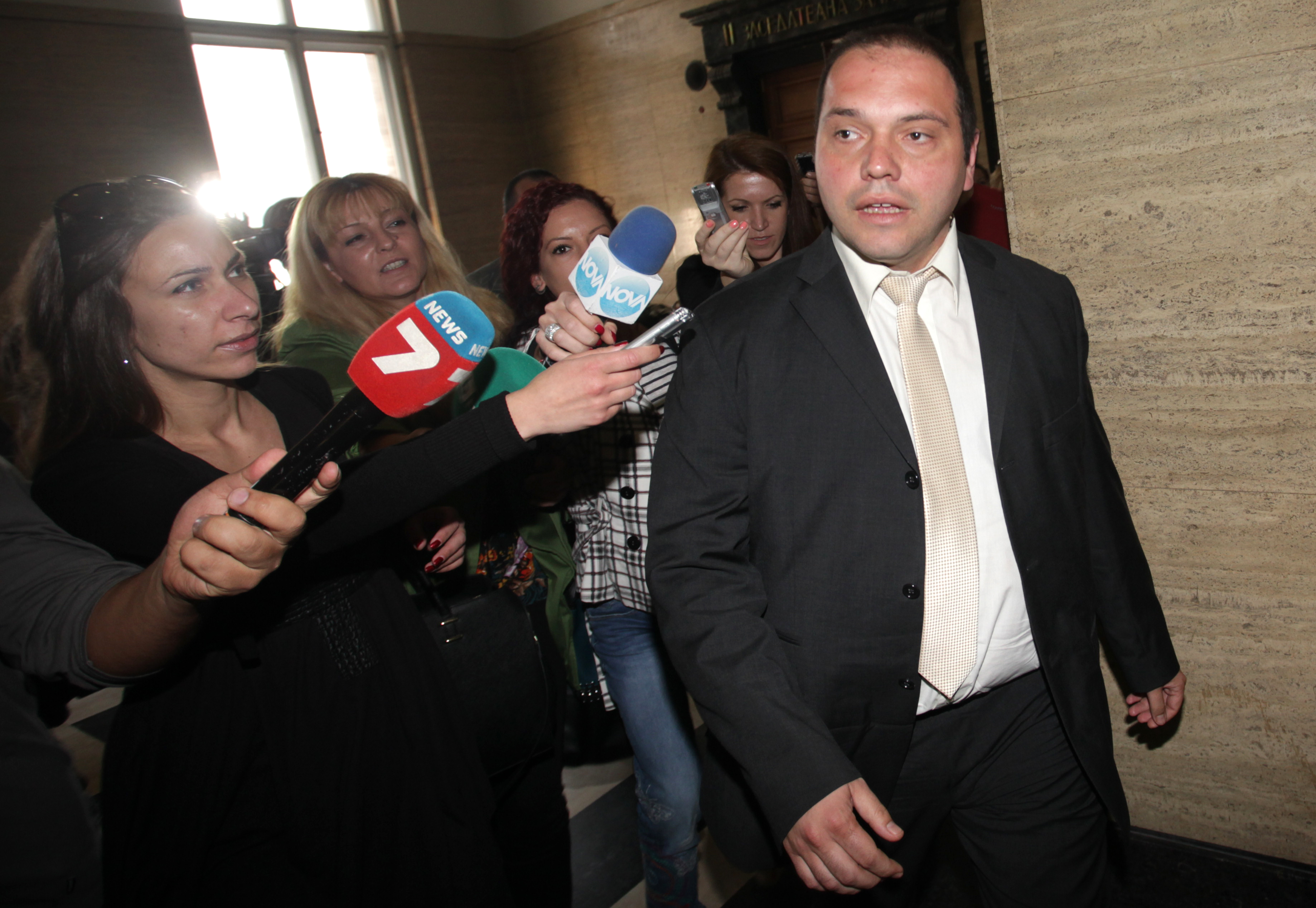 Филип Златанов твърди, че не е виновен и отказва коментар