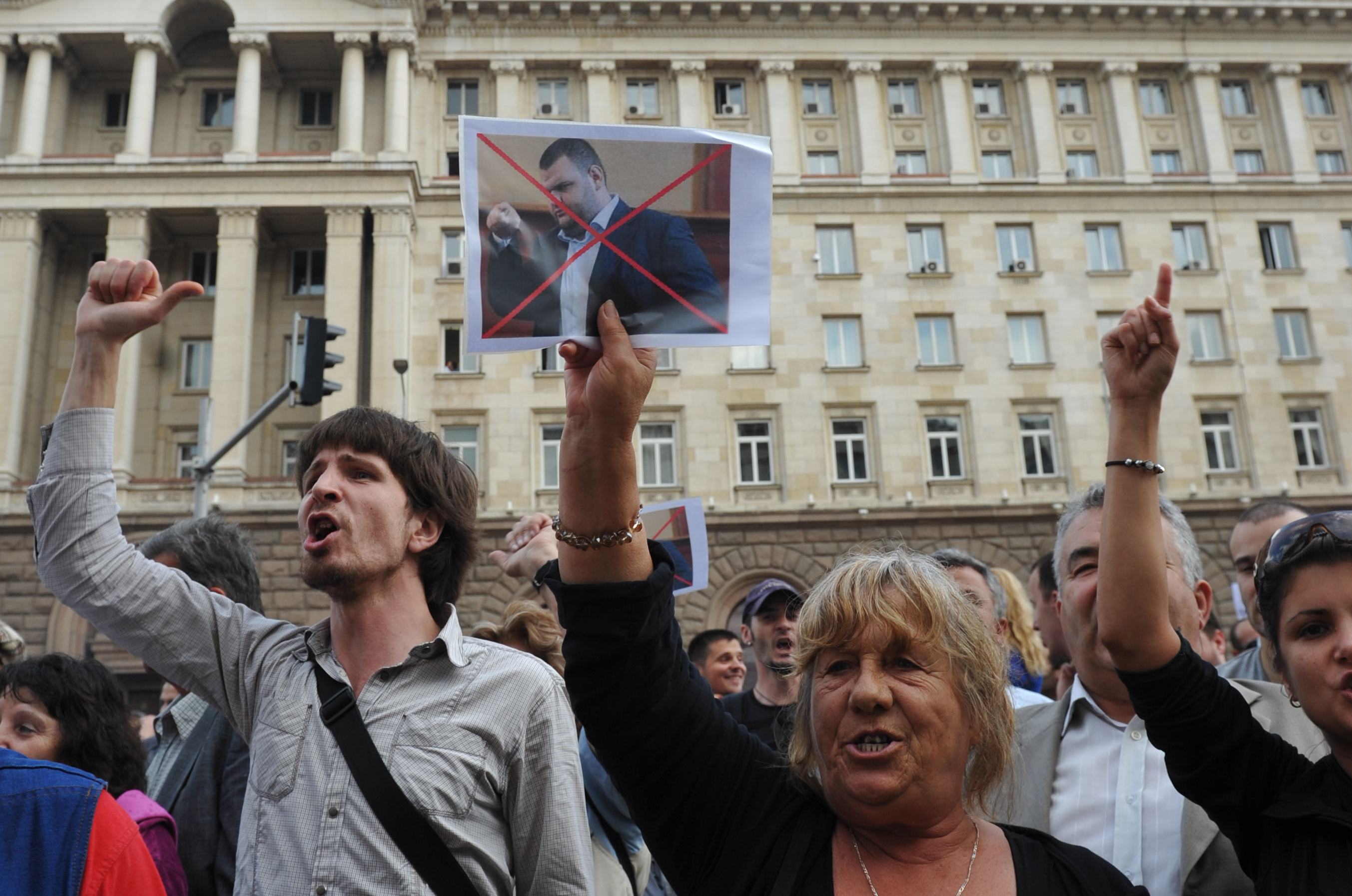 Още номинации за Пеевски за евродепутат