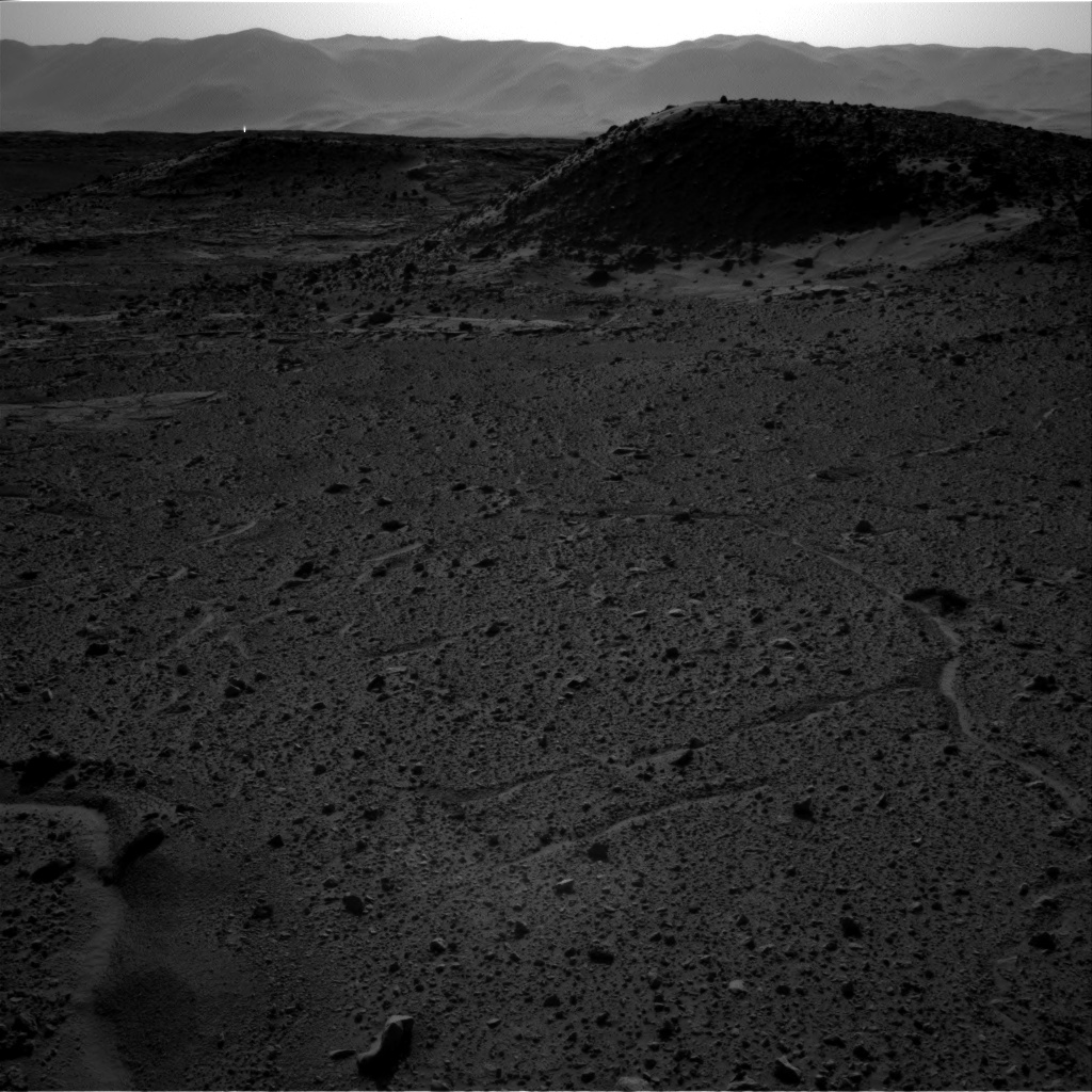 ”Кюриосити” засне загадъчна светлина на Марс