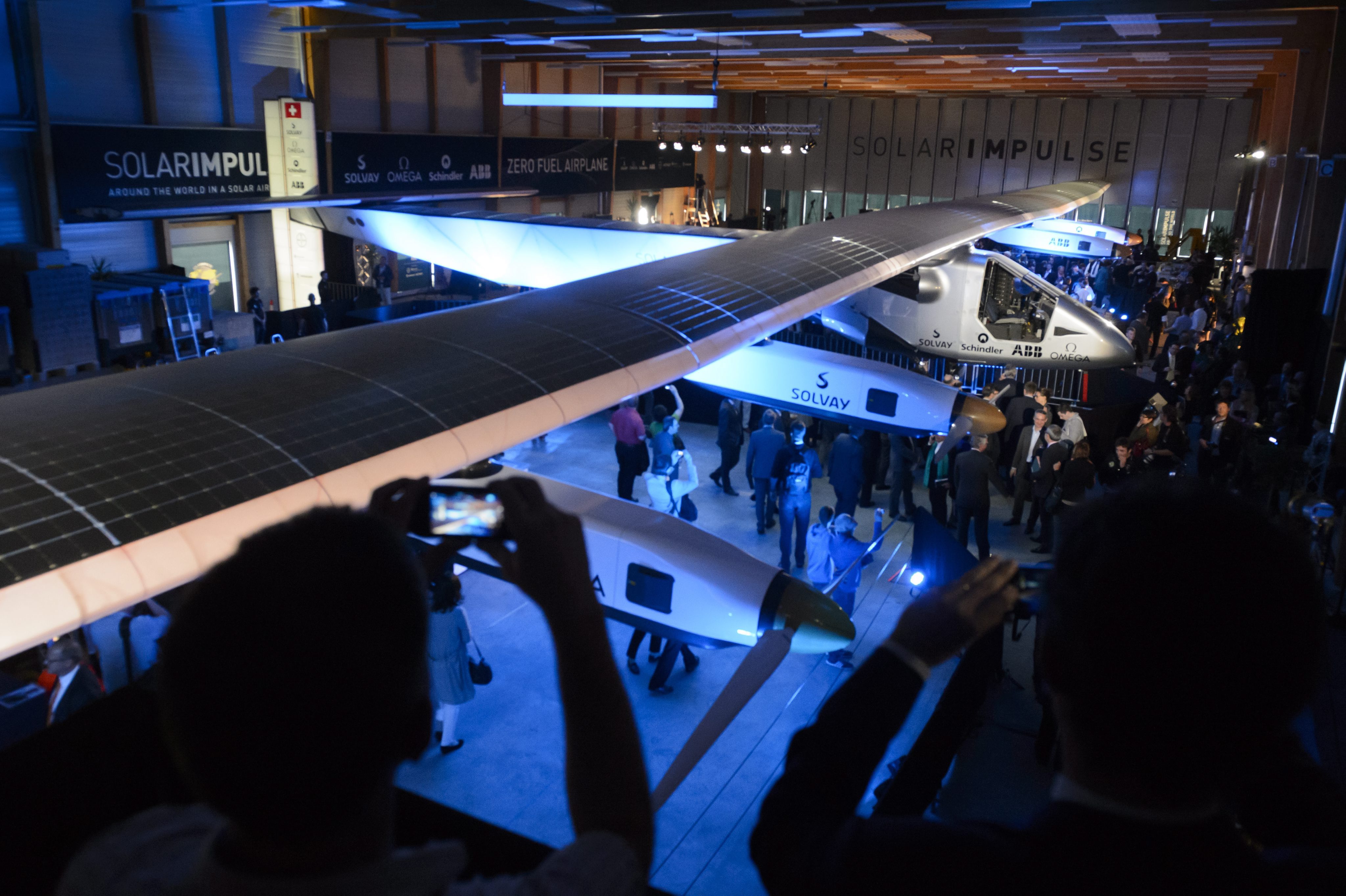Представяне на самолета ”Solar Impulse 2”