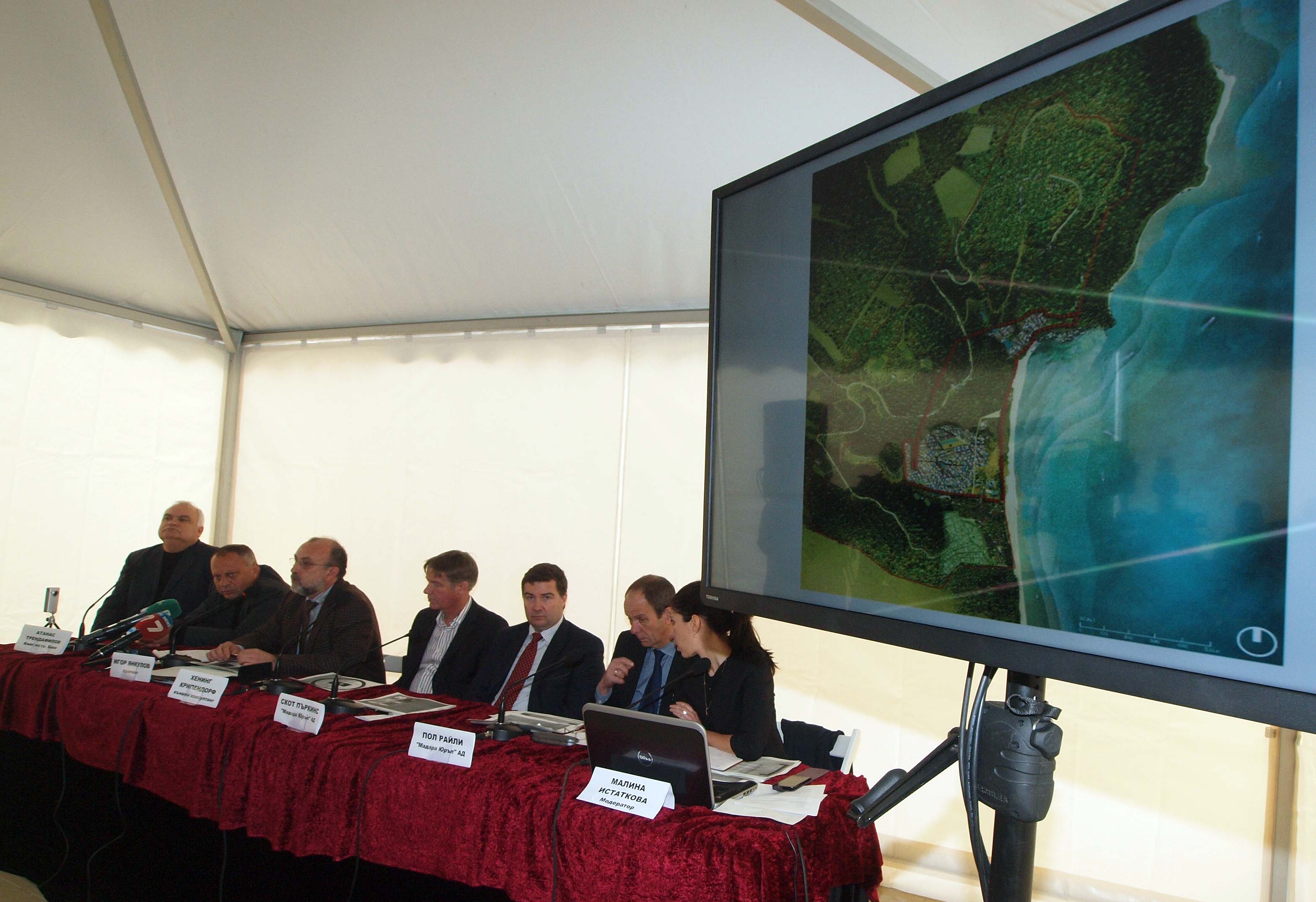 Жители на Бяла аплодираха проекта за Карадере