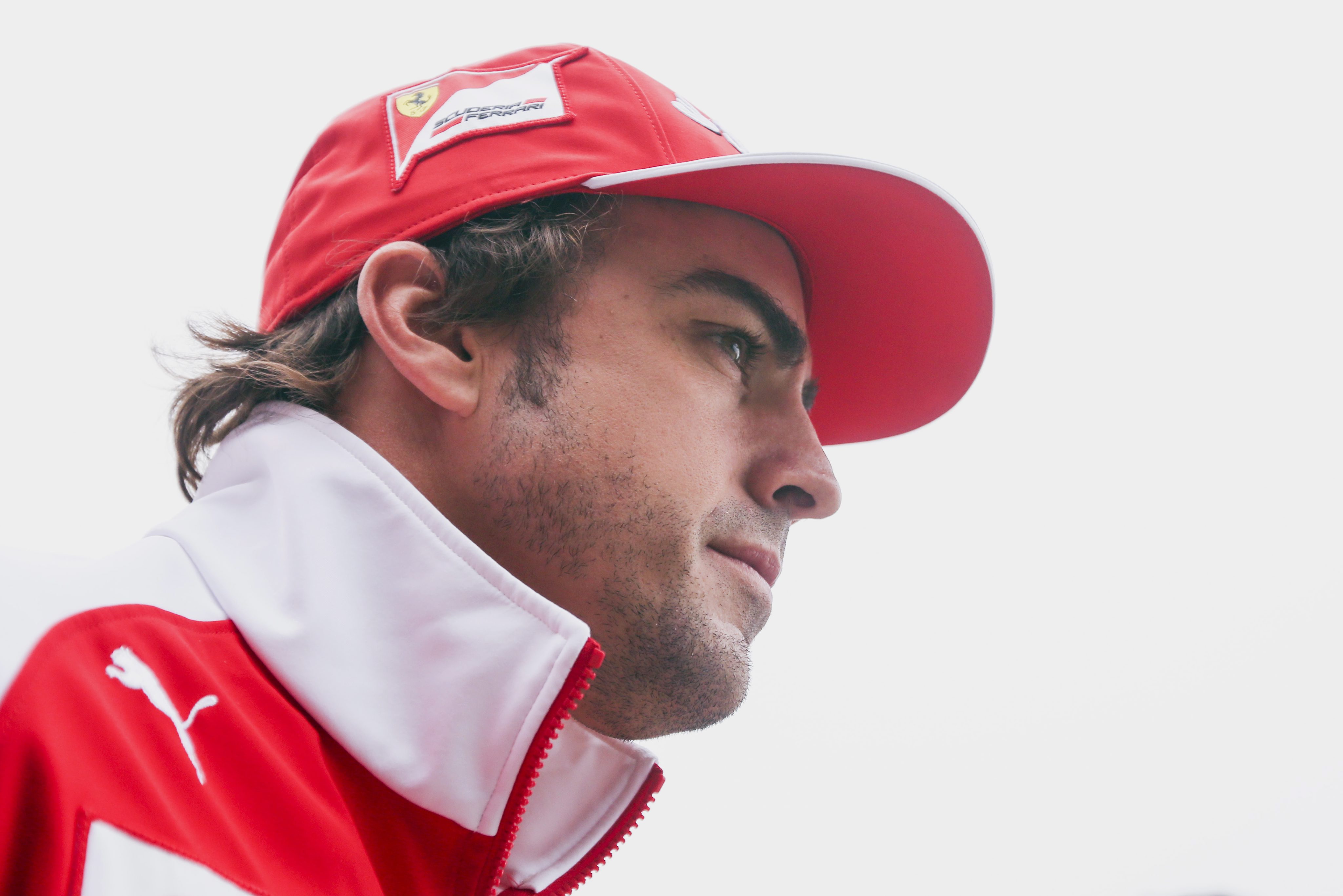 Алонсо отказа да коментира бъдещето си в тима на ”Ферари”