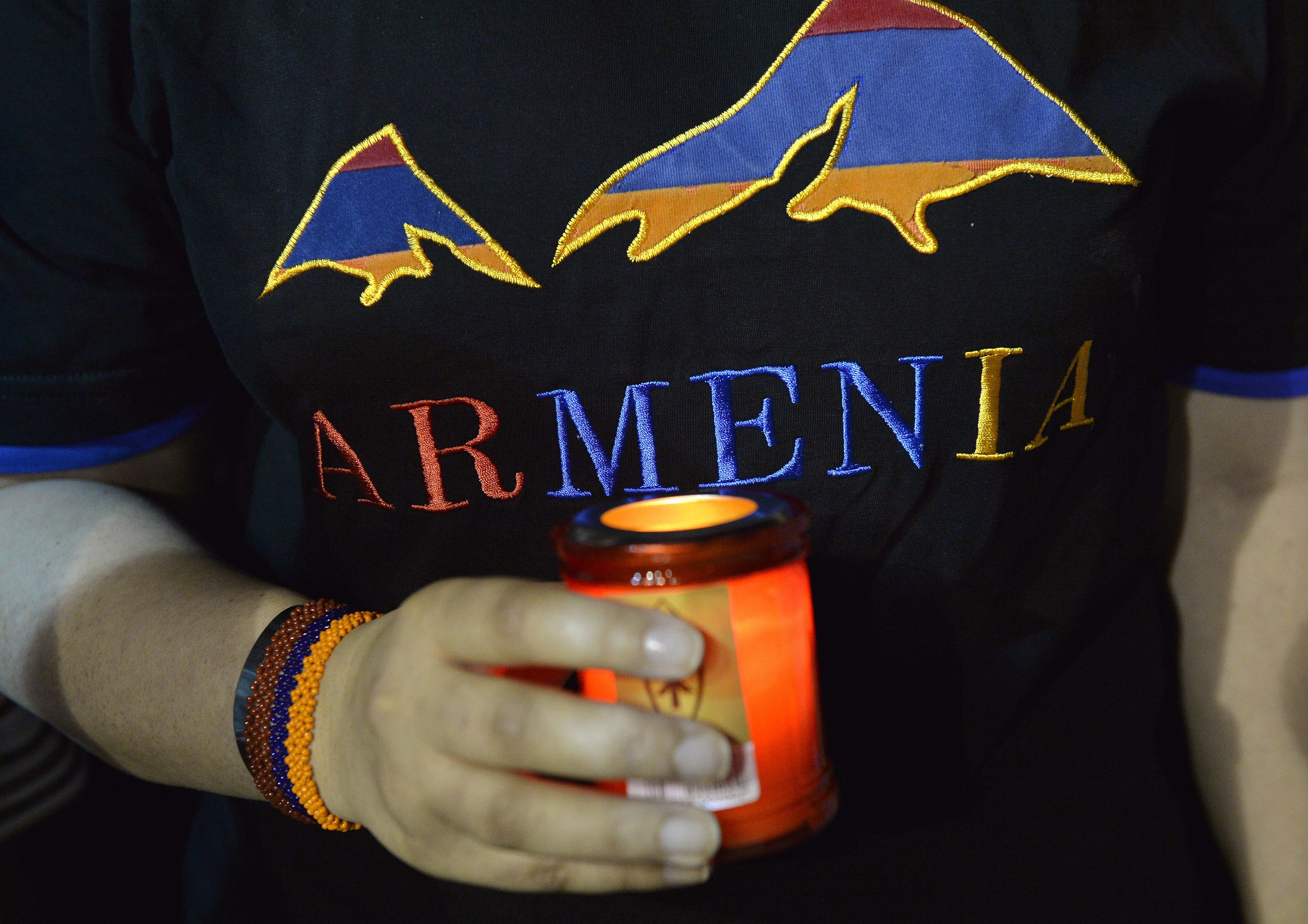 Арменците по света почитат жертвите на геноцида, извършен през 1915 г.