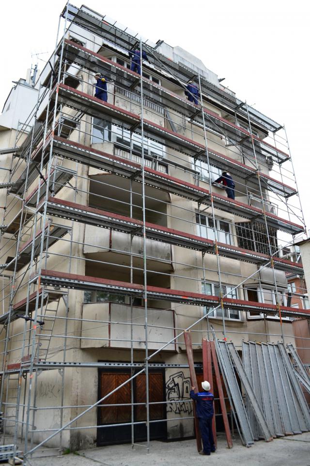 Стартира обновяването на първите две сгради в София по европроект за саниране