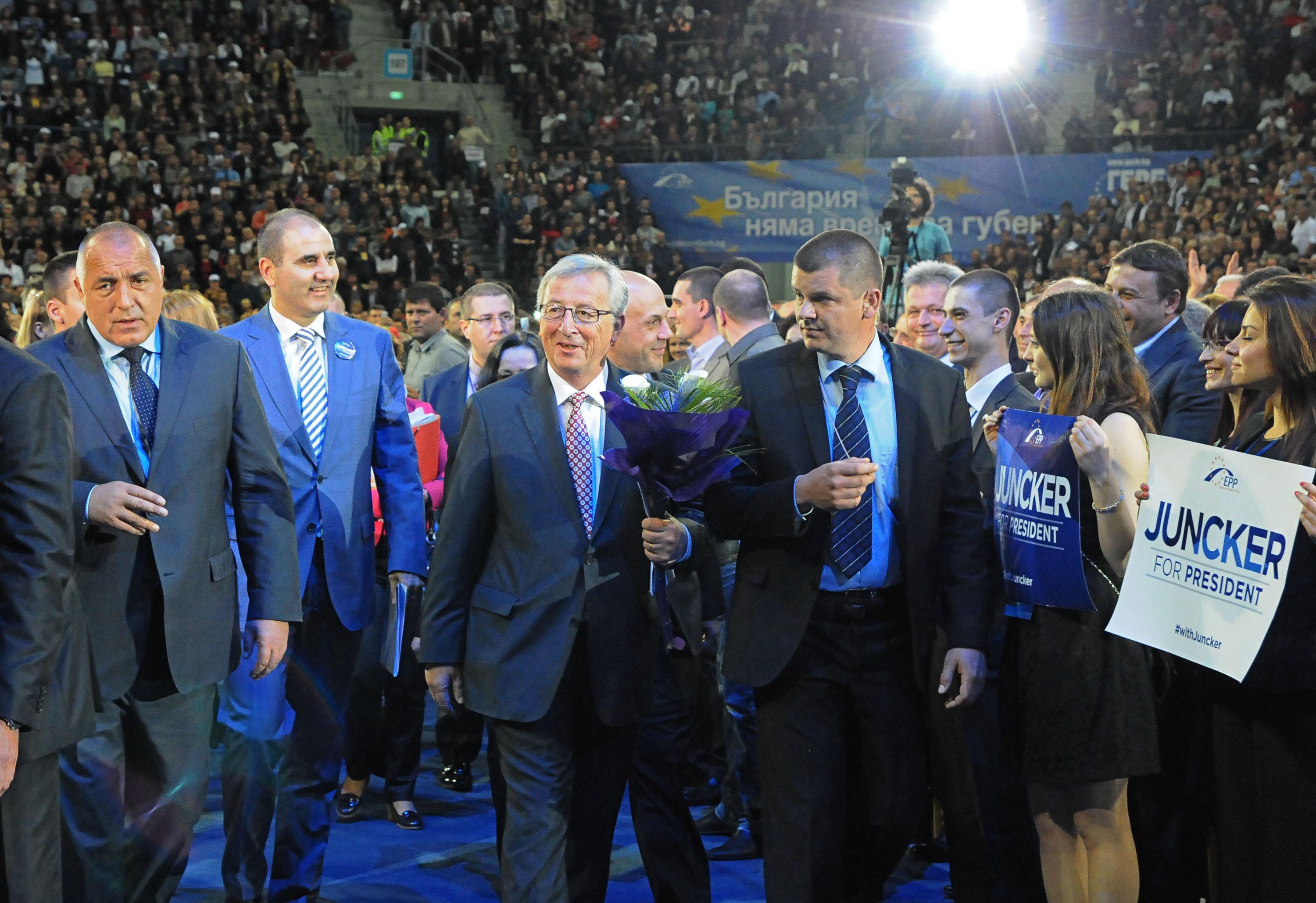 ГЕРБ откри кампанията си пред 14 000 души в ”Арена Армеец”