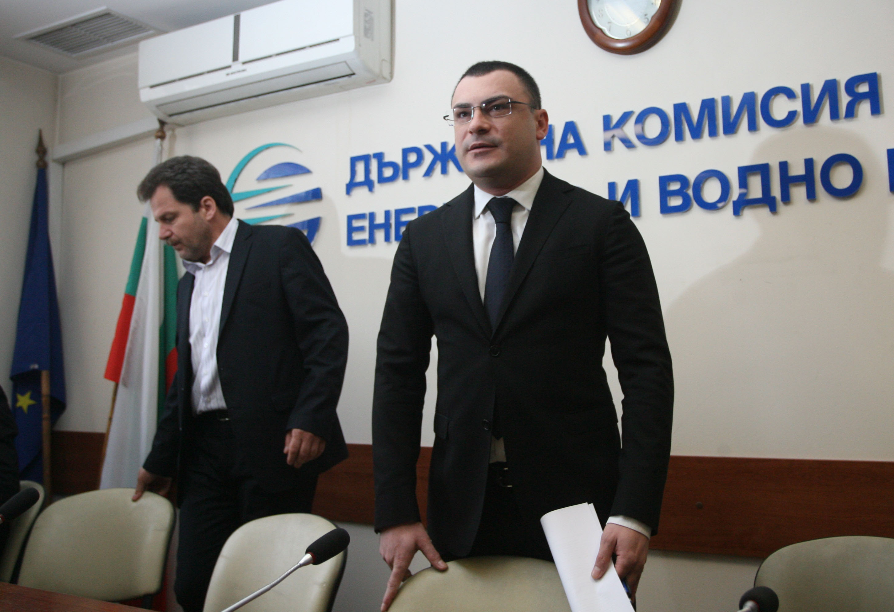 Изненадващо токът поскъпна, парното увеличено с по-малко