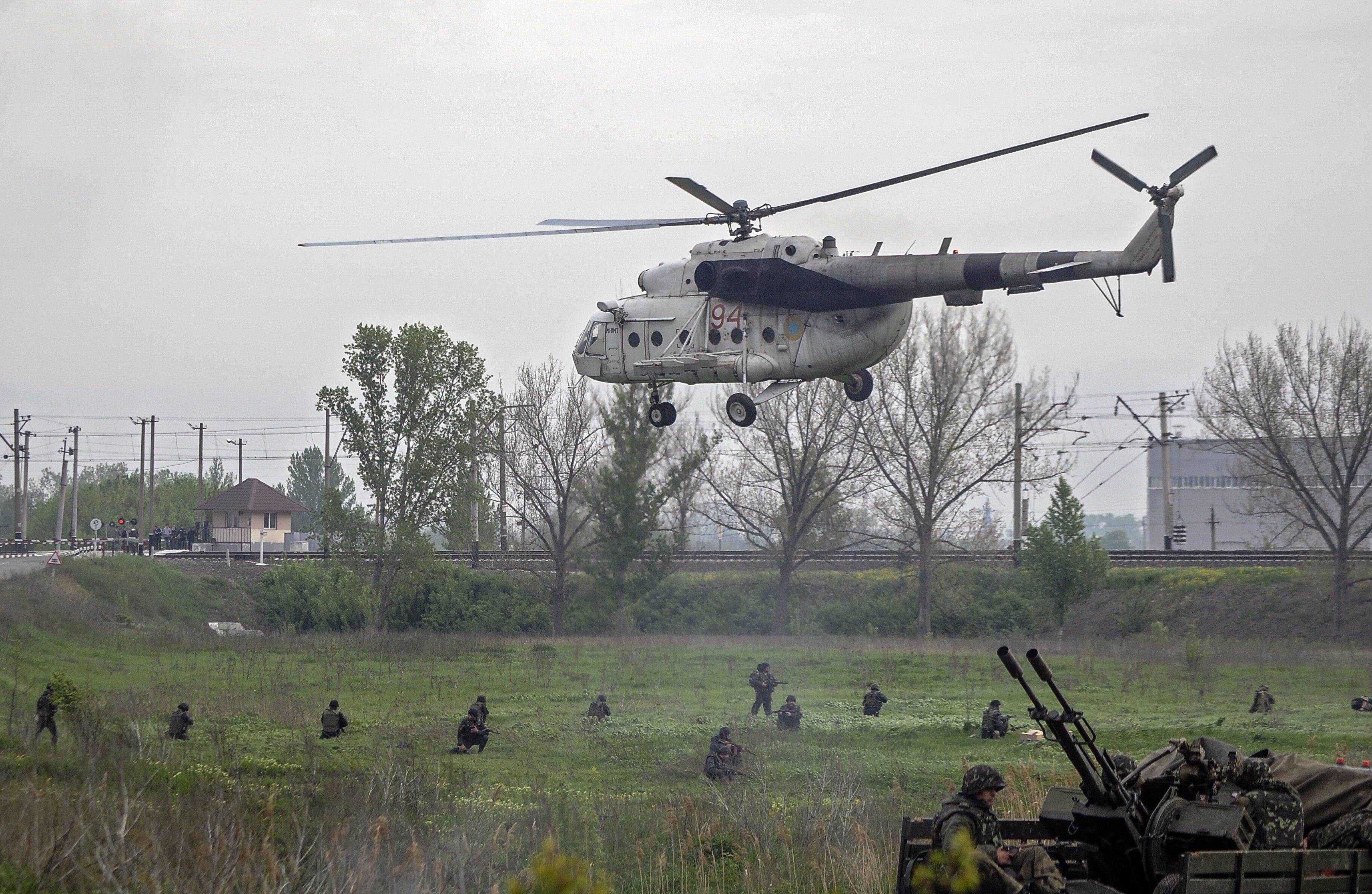 Украйна предупреди, че ще сваля руски хеликоптери нарушители