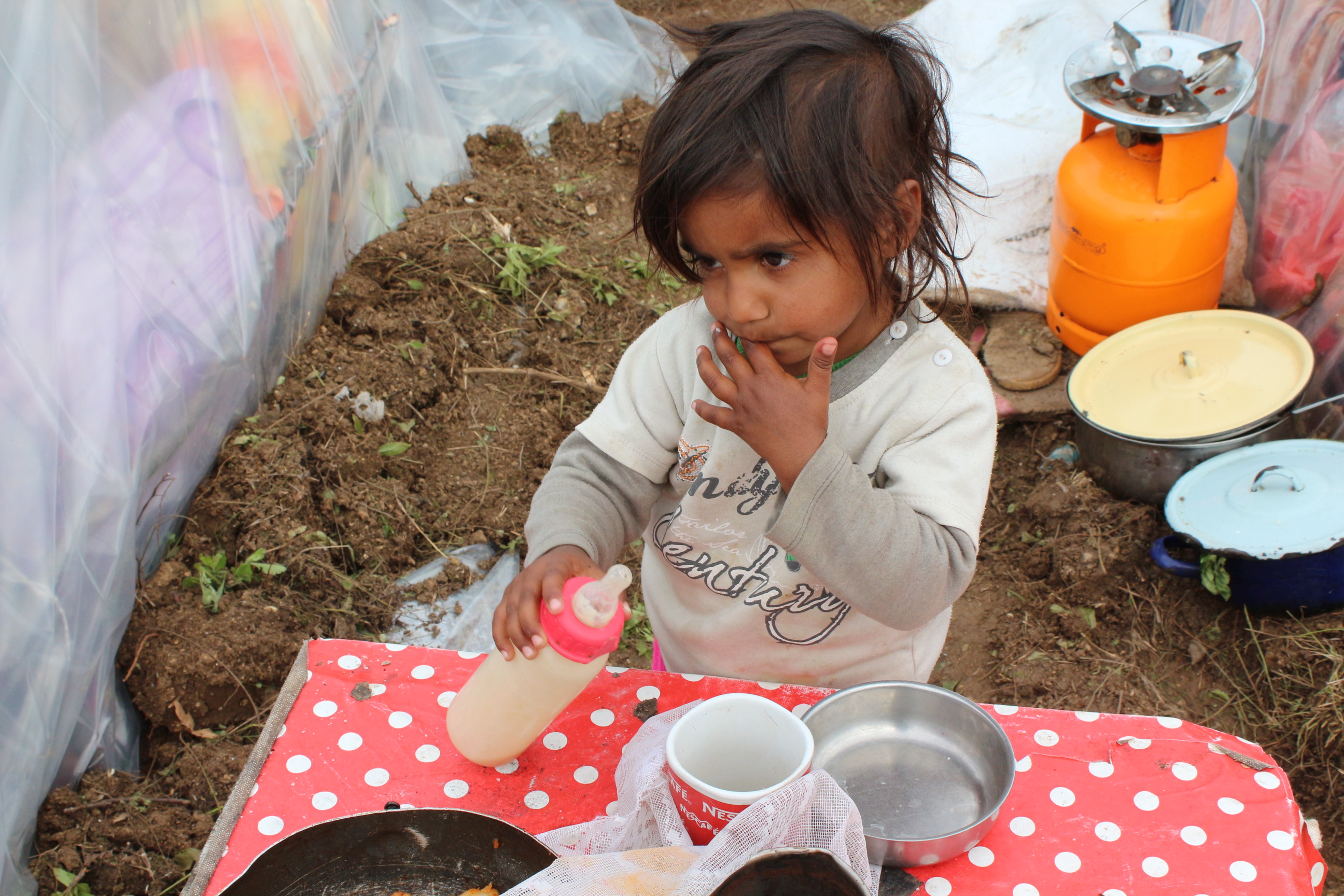 Дете на годинка изчезна край Стара Загора (снимки)