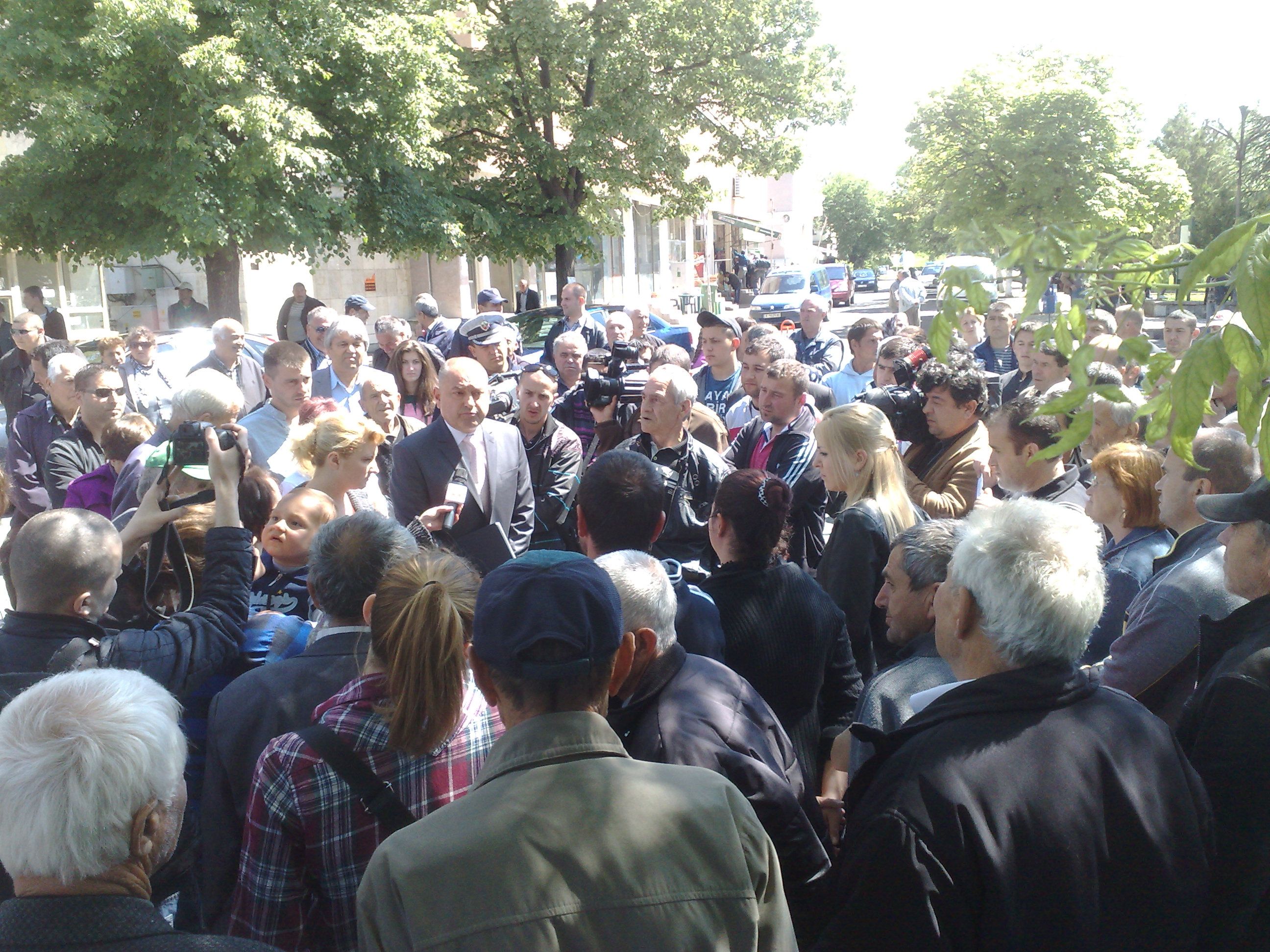 Протестиращите в Джебел разговаряха с директора на МВР-Кърджали