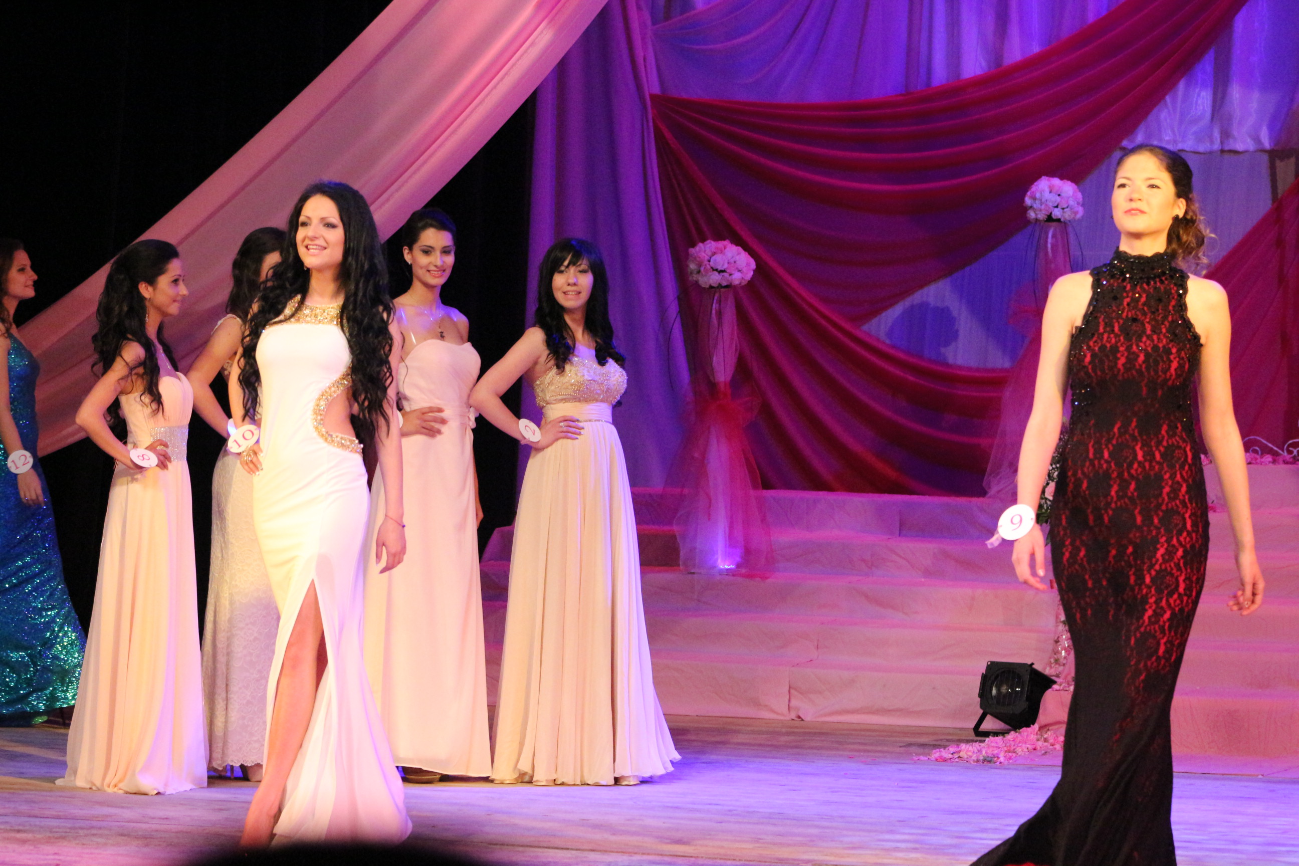Царица Роза 2014 Гергана Петрова