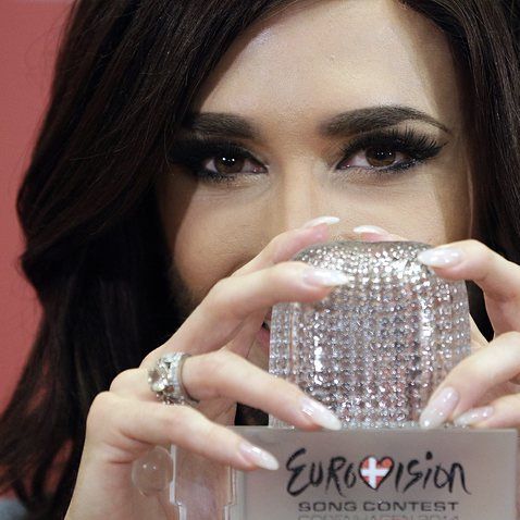 Кончита Вурст сензационно осигури домакинството на Австрия за Евровизия 2015