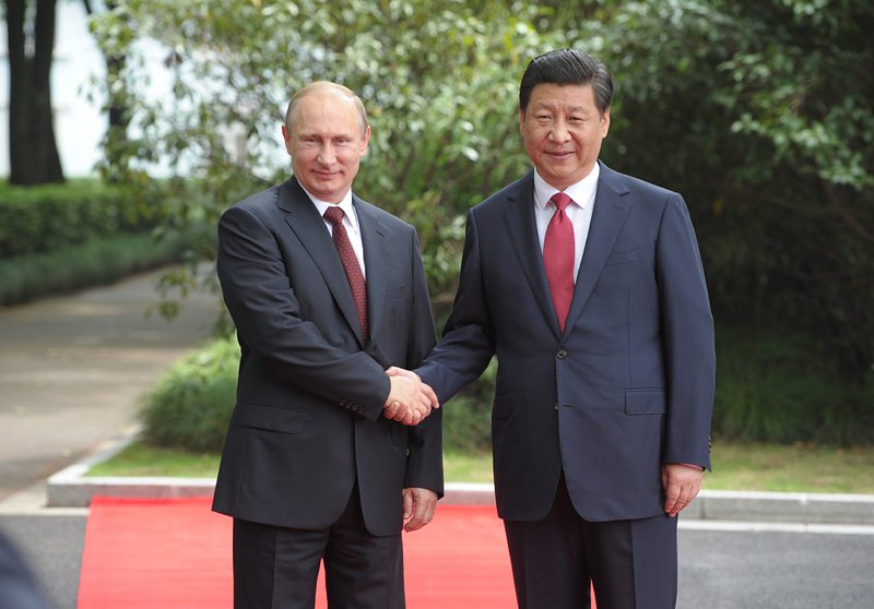 Путин и Си Цзинпин се обединиха за ненамеса в други държави