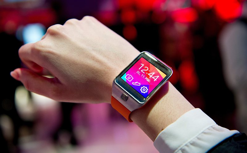 Samsung доминира на пазара на „умни“ часовници
