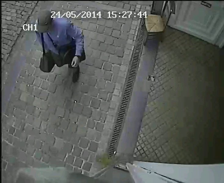 Задържан е заподозрян за стрелбата пред Еврейския музей