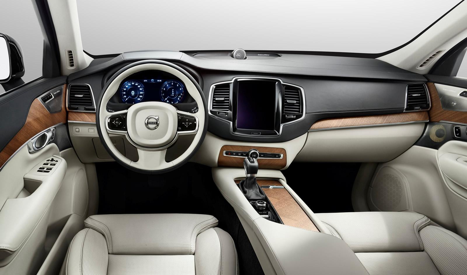 Луксозен интериор за Volvo XC90 (видео)