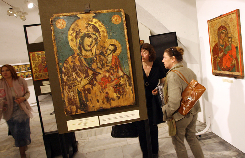 Изложба с непоказвано църковно изкуство в криптата на ”Св. Александър Невски”