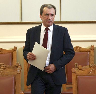 Орешарски ще подаде оставка в края на месеца при кворум в НС