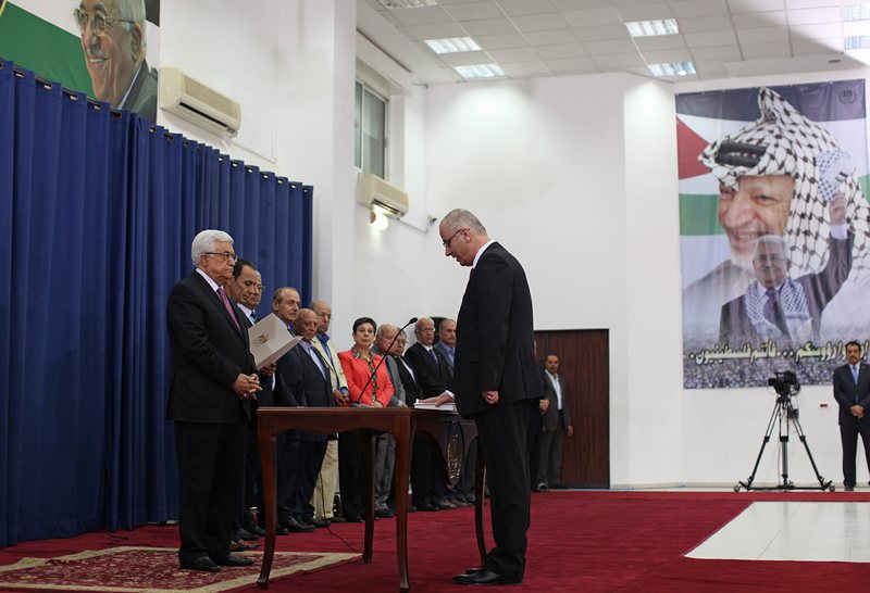 Палестинското правителство на националното единство встъпи в длъжност