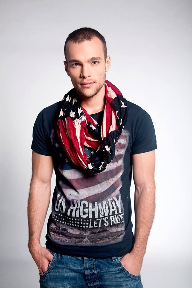 Мартин от ”X Factor” представя книгата ”Полулош”
