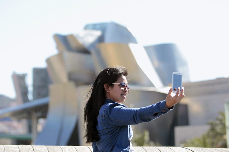 Алгоритъм прави селфитата професионални снимки