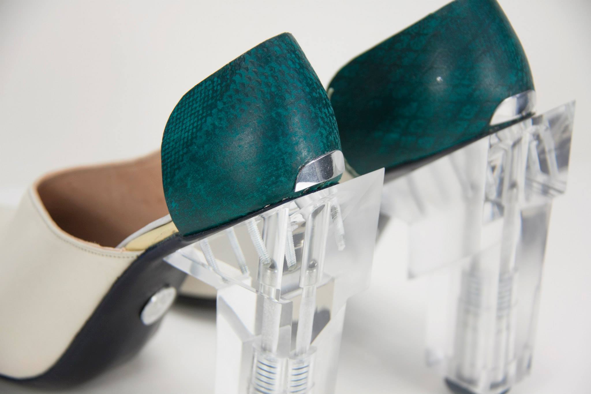 Обувки от Силвия Фадо Морено