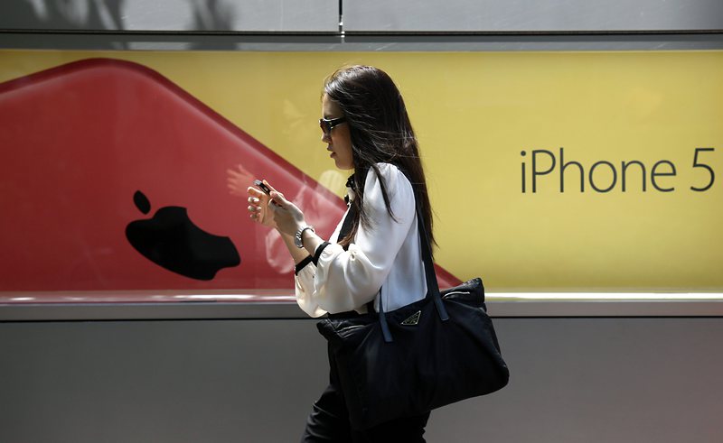 Apple започва производството на 2 модела iPhone