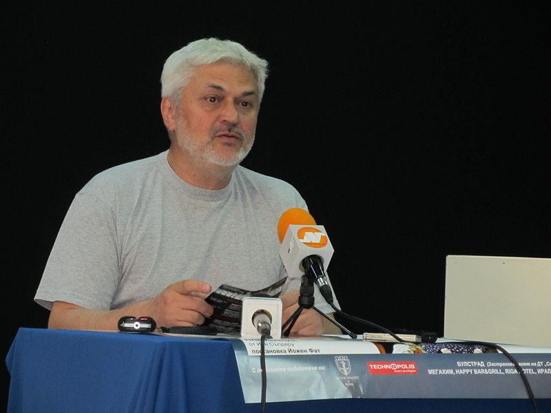 Орлин Дяков представи театралната програма