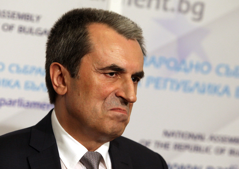 ”24 часа”: Орешарски подава оставка в четвъртък