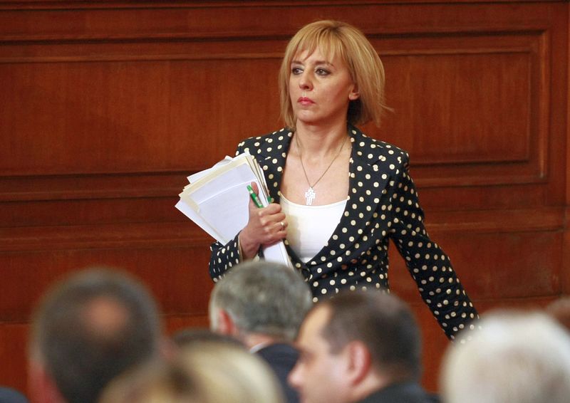 Мая Манолова