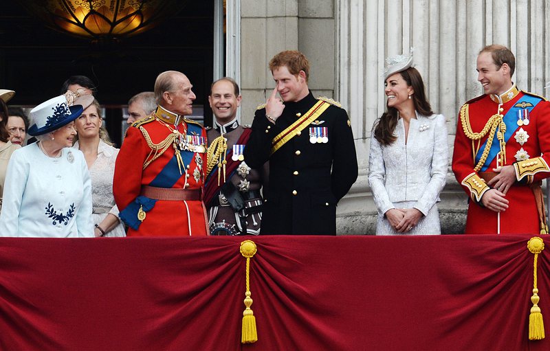Кралското семейство на церемонията по случай рождения ден на кралица Елизабет II
