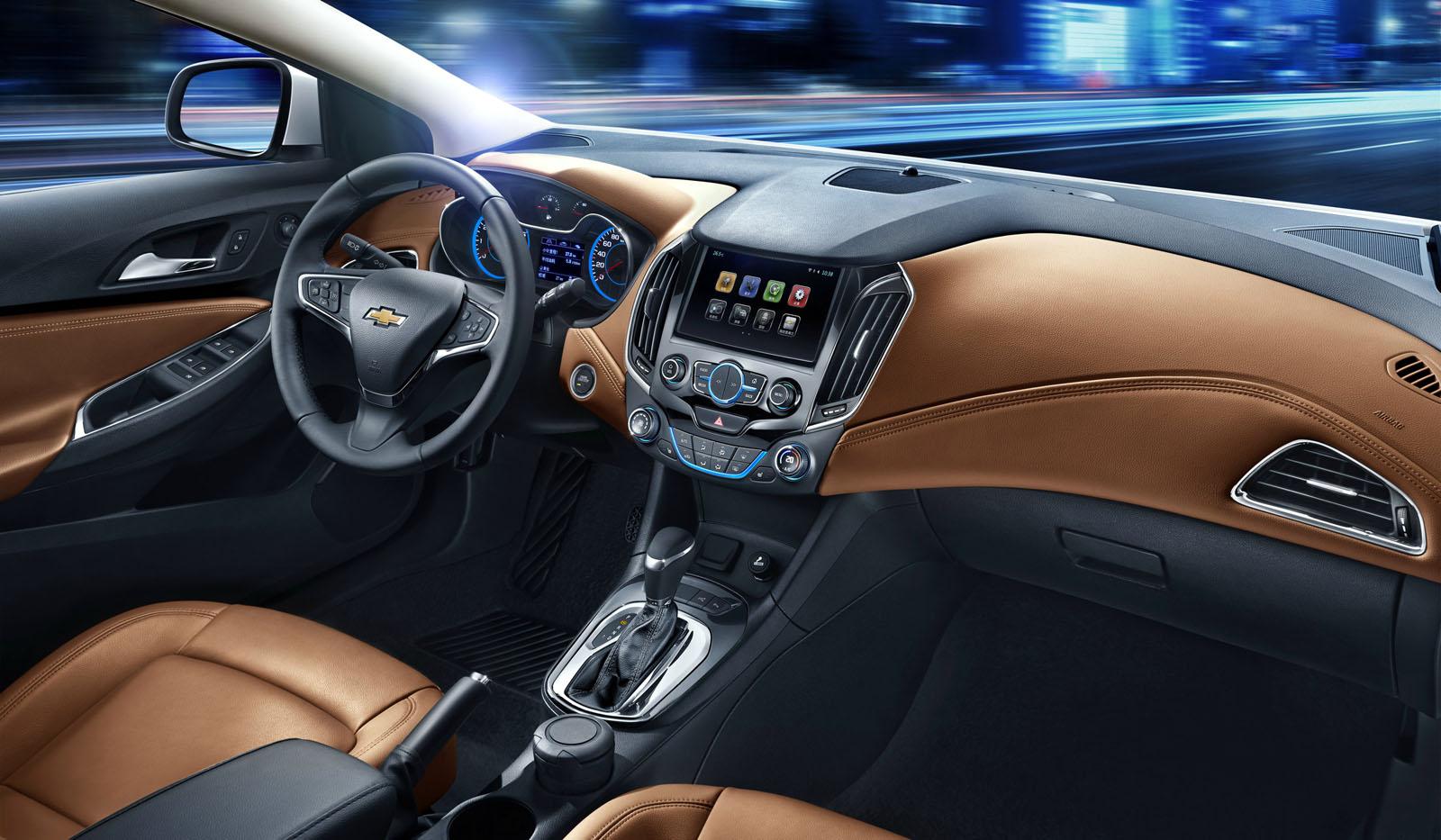 Разкриха интериора на новия Chevrolet Cruze (снимки)