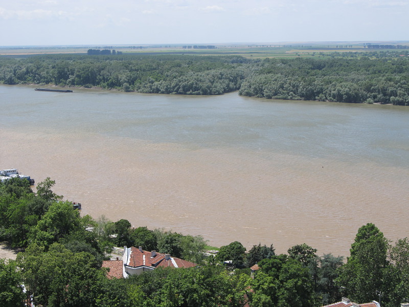 Потекоха кафяви води по Дунав
