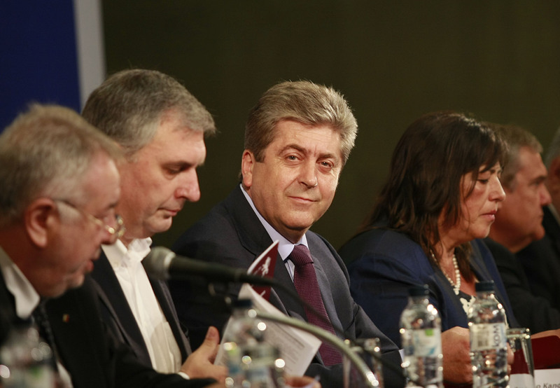 Първанов направи АБВ партия, поиска президентска република